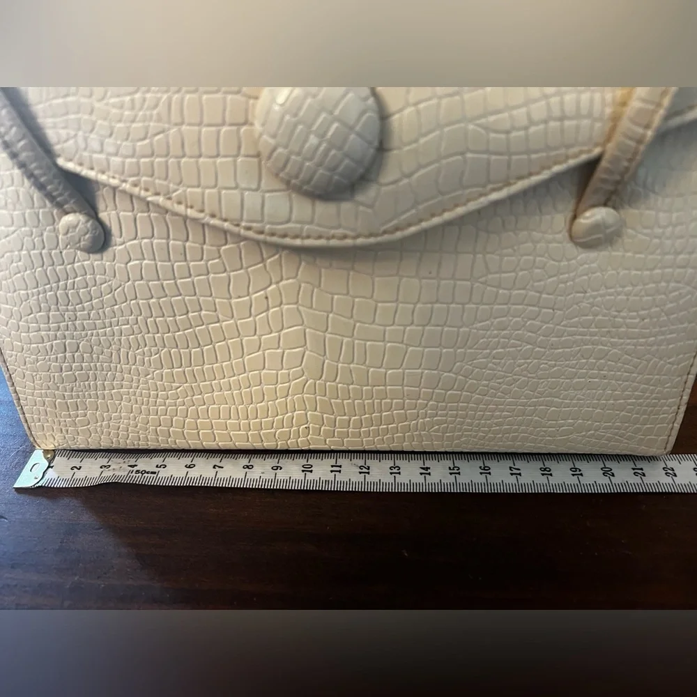 Faigen & Sons Vintage Handbag. Divine! - Picture 2 of 12